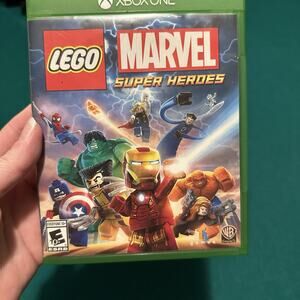 LEGO Marvel Super Heroes (Xbox One, Complete in Case, Tested)